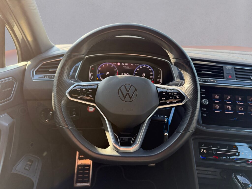 VW Tiguan Allspace Exposé-Bild 12