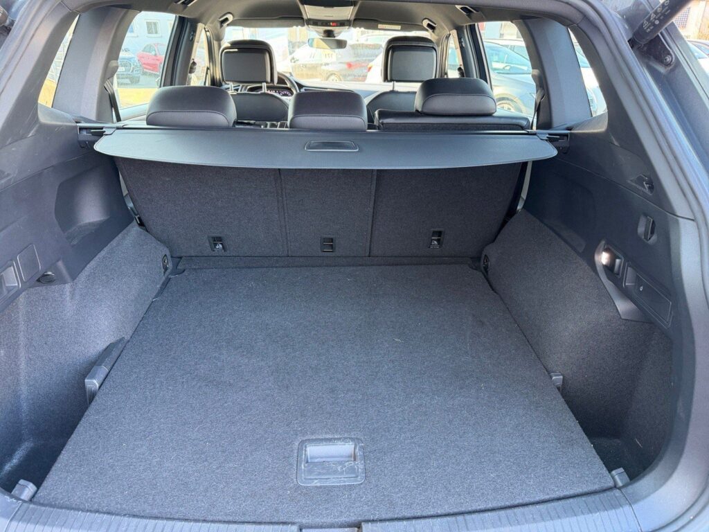 VW Tiguan Allspace Exposé-Bild 16