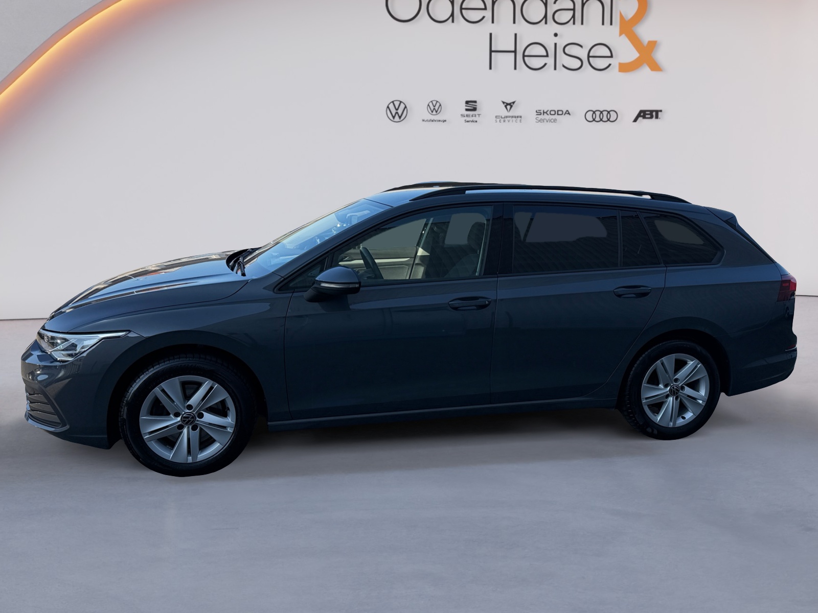 VW Golf Exposé-Bild 2