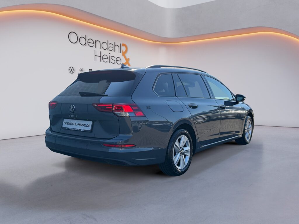 VW Golf Exposé-Bild 5