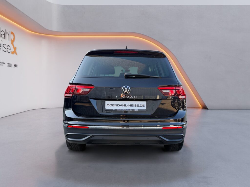 VW Tiguan Exposé-Bild 4