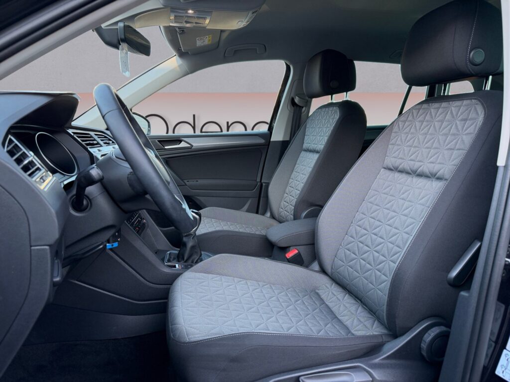 VW Tiguan Exposé-Bild 9