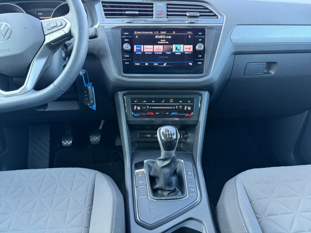 VW Tiguan Exposé-Bild 11