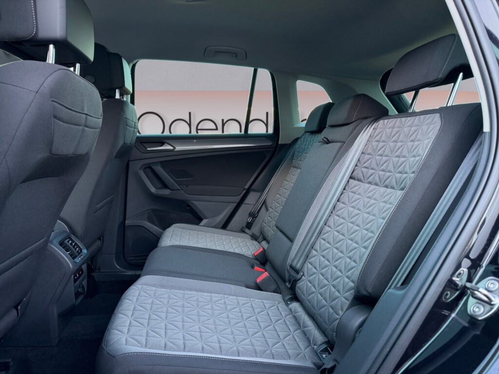 VW Tiguan Exposé-Bild 13