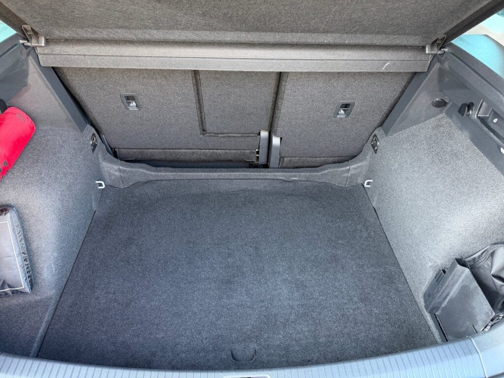 VW Tiguan Exposé-Bild 16