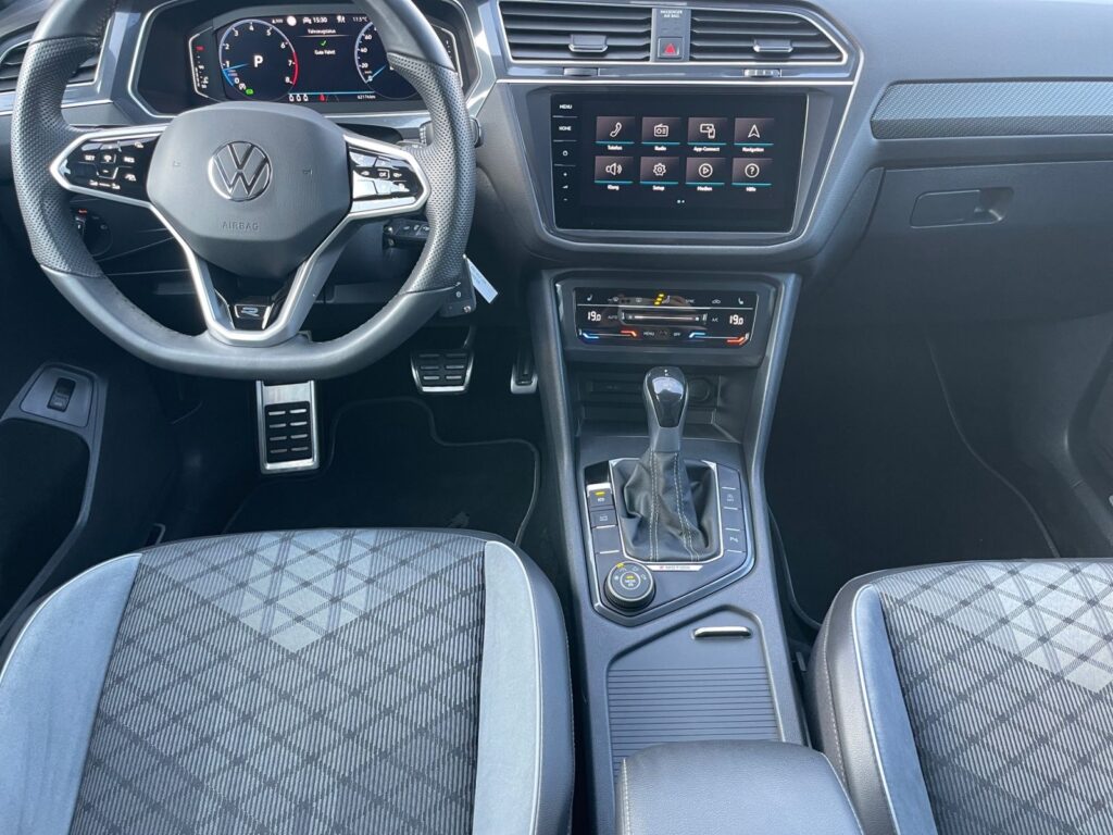 VW Tiguan Allspace Exposé-Bild 10