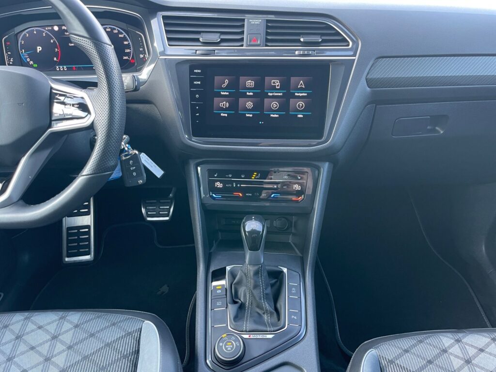 VW Tiguan Allspace Exposé-Bild 11
