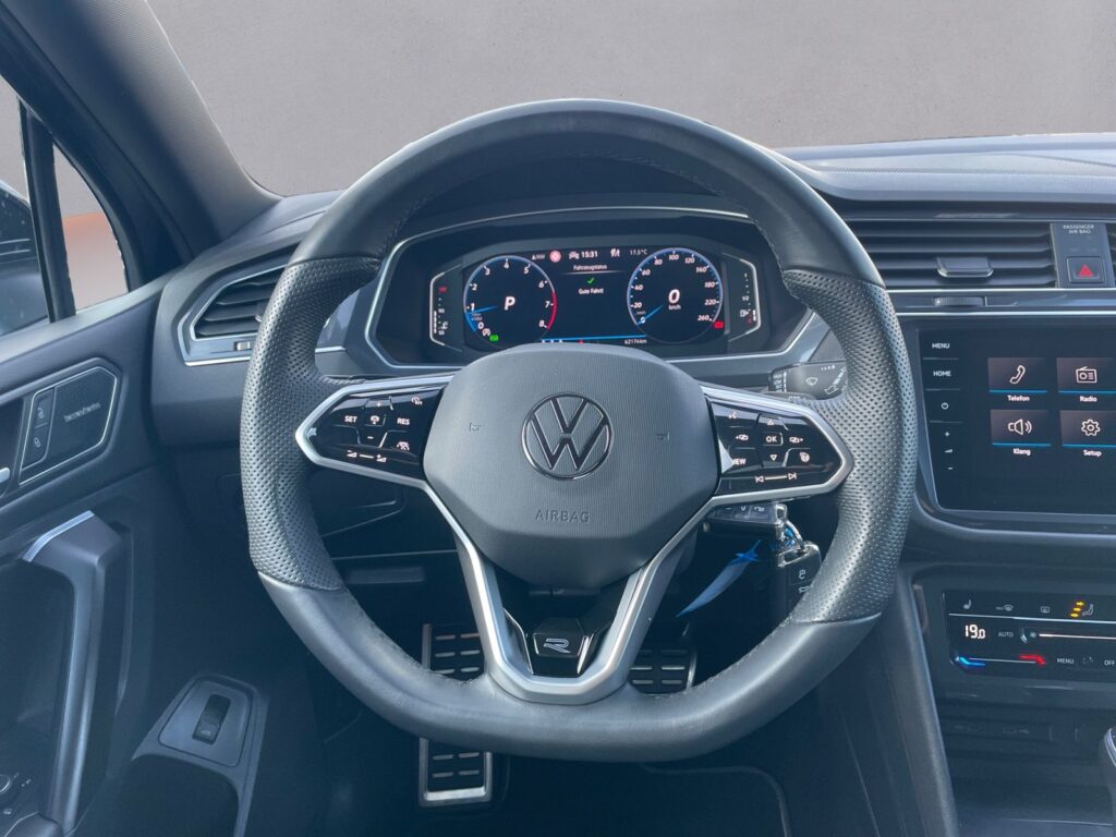 VW Tiguan Allspace Exposé-Bild 12