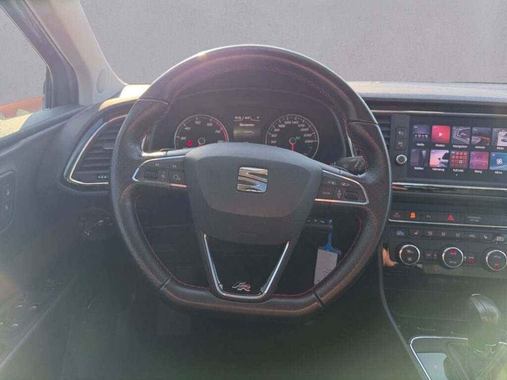 Seat Leon Exposé-Bild 12