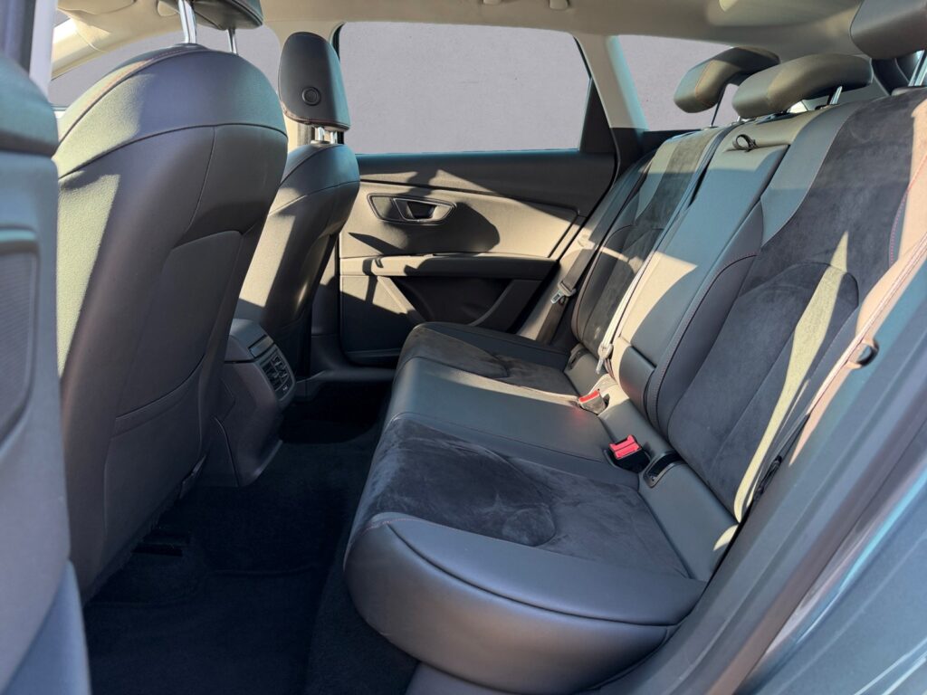 Seat Leon Exposé-Bild 13