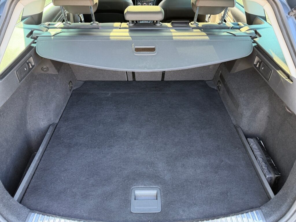 Seat Leon Exposé-Bild 17