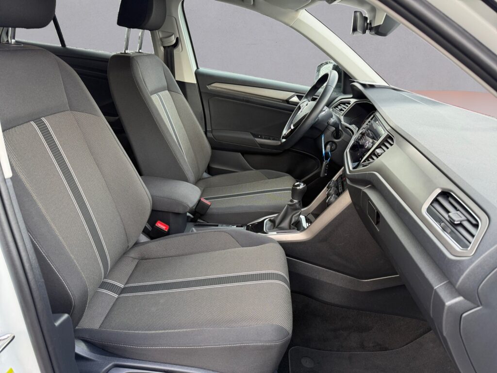 VW T-Roc Exposé-Bild 15