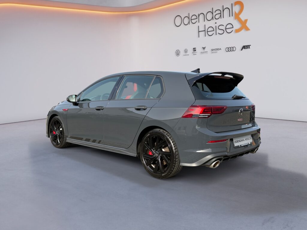 VW Golf Exposé-Bild 3