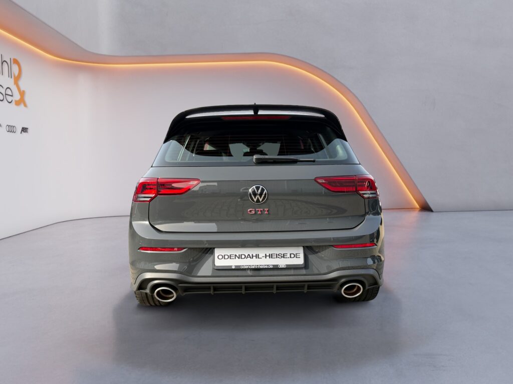 VW Golf Exposé-Bild 4