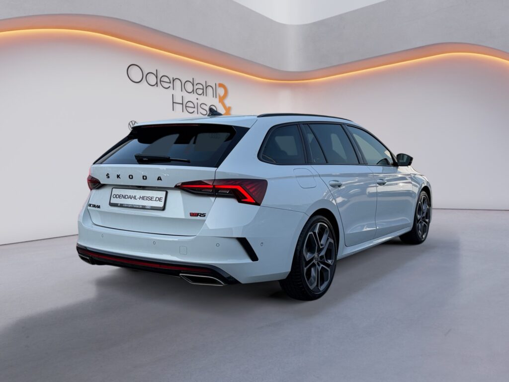 Skoda Octavia Exposé-Bild 5