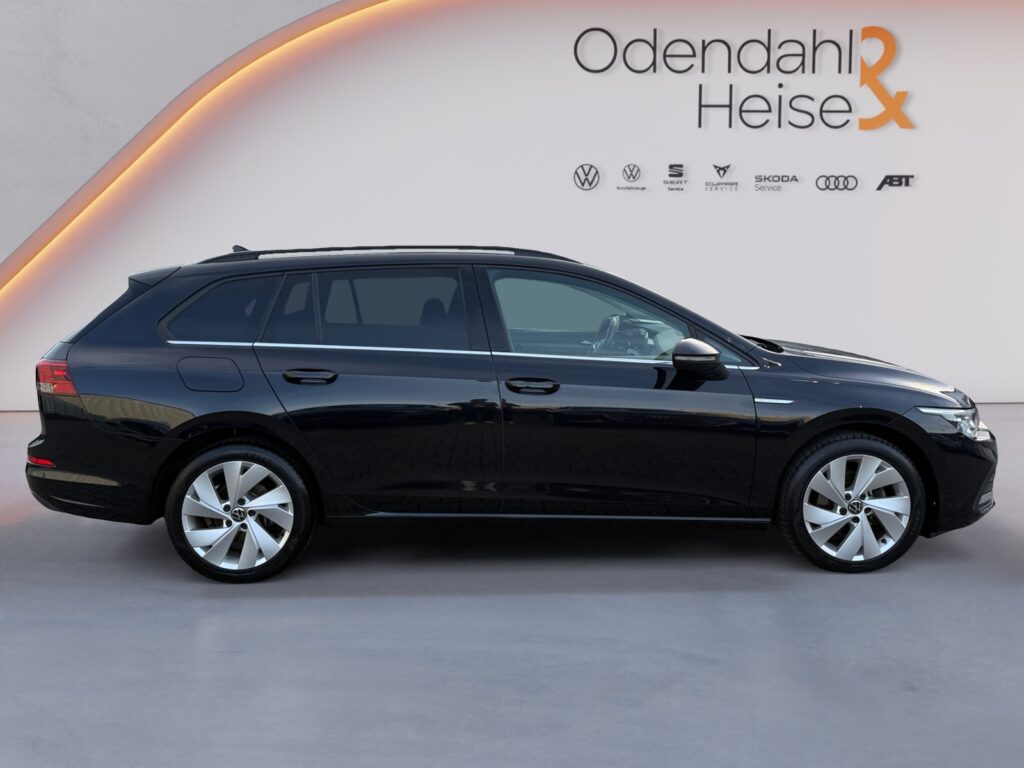 VW Golf Exposé-Bild 6