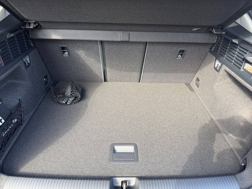 Audi Q2 Exposé-Bild 16