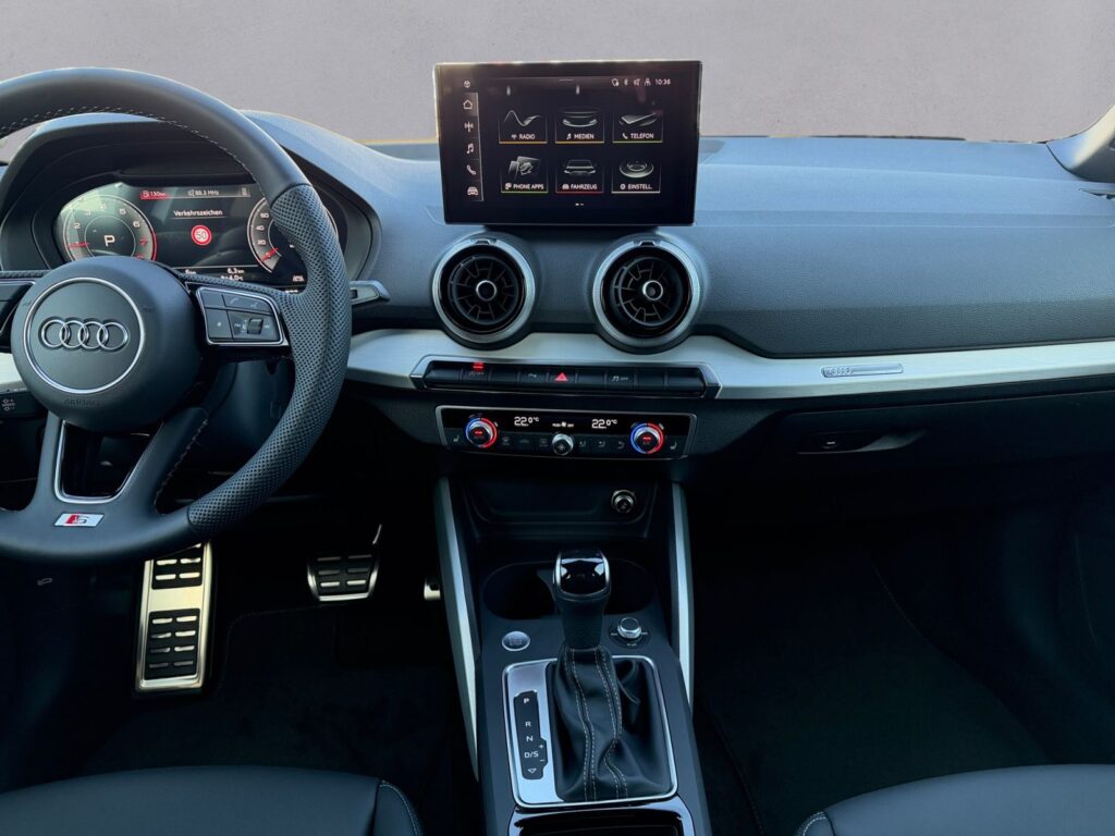 Audi Q2 Exposé-Bild 11