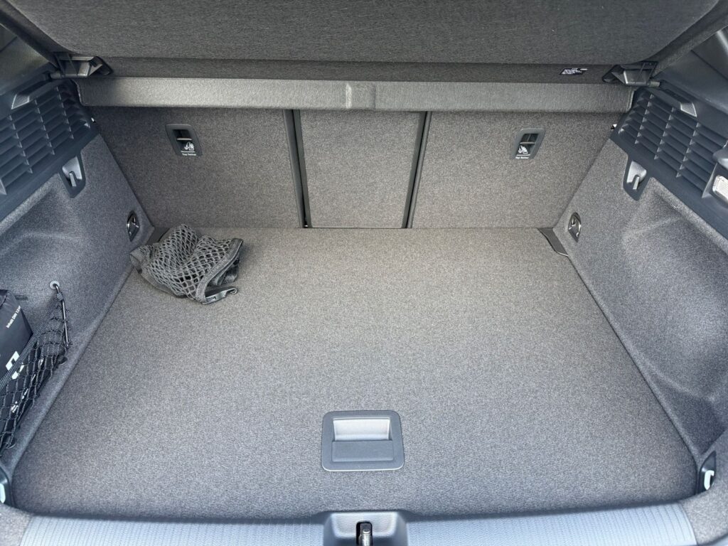 Audi Q2 Exposé-Bild 16