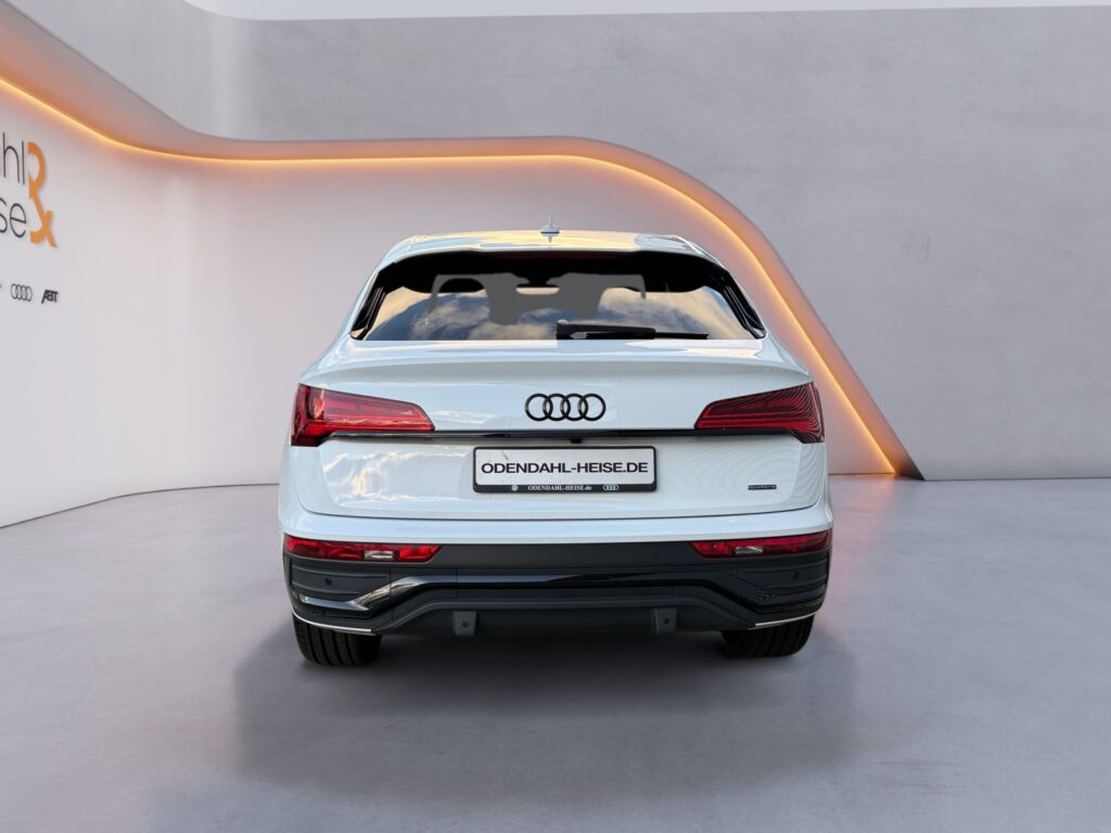 Audi Q5 Exposé-Bild 4