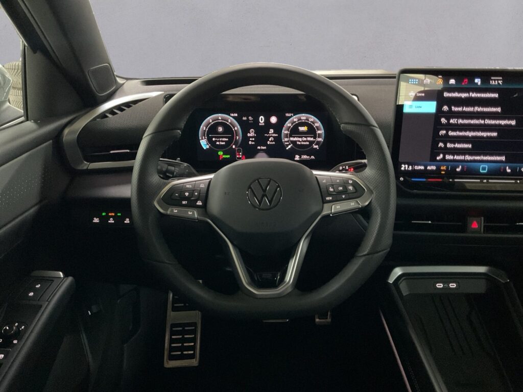 VW T-Roc Exposé-Bild 13