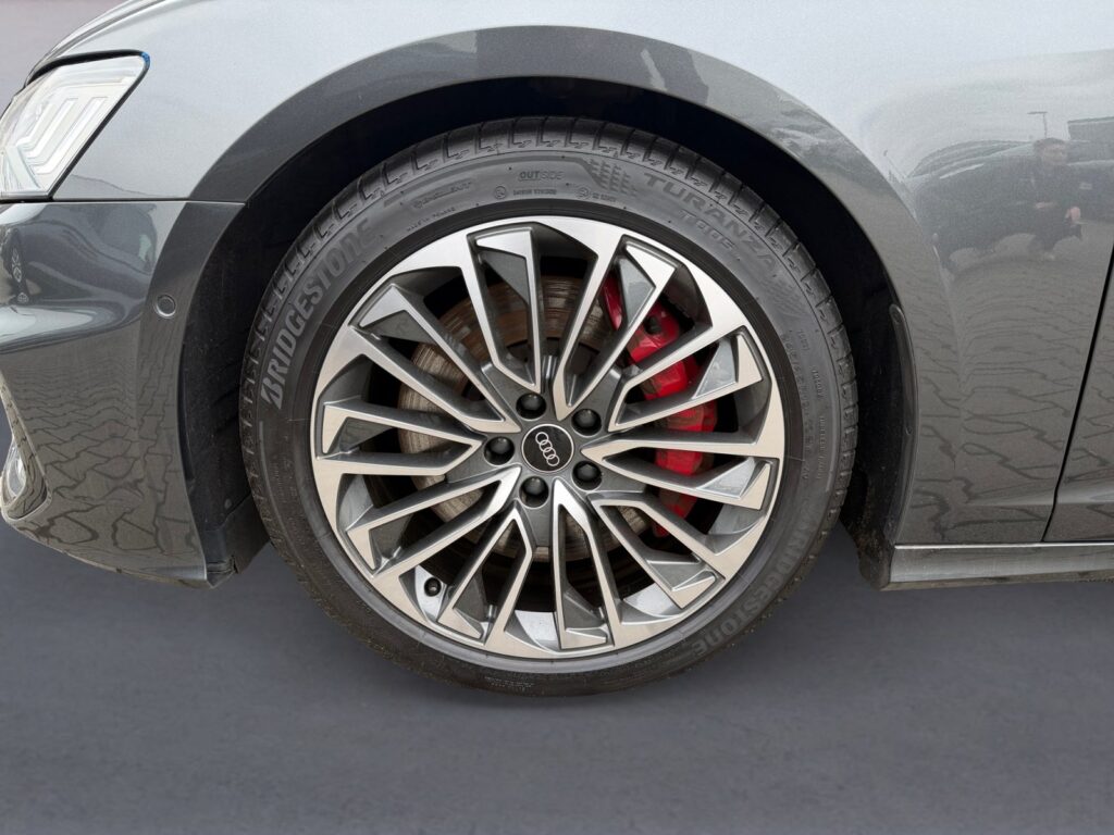 Audi A6 Exposé-Bild 14