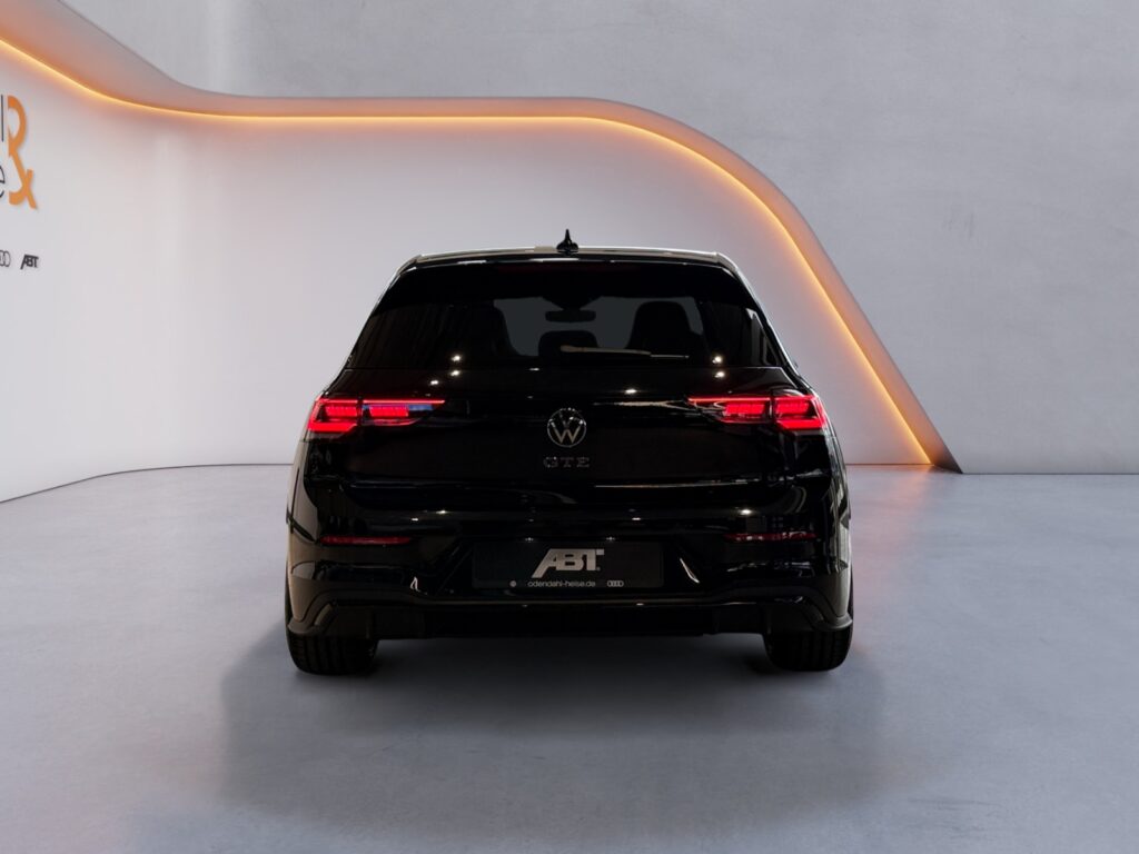 VW Golf Exposé-Bild 4