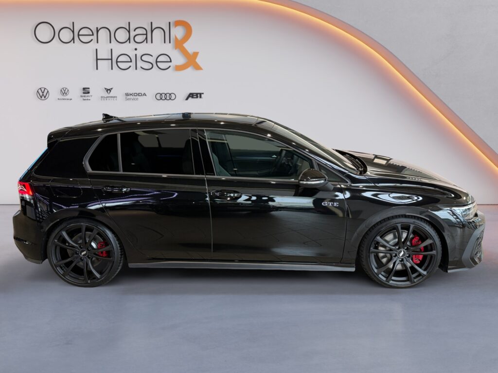 VW Golf Exposé-Bild 6