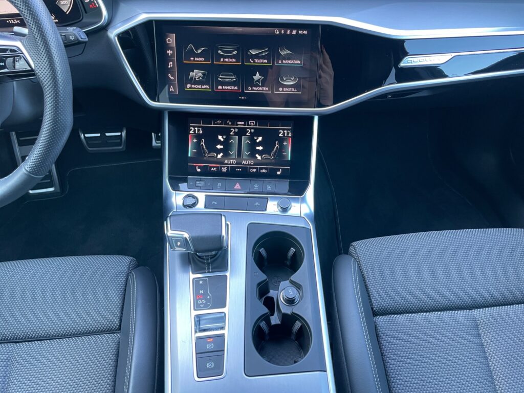 Audi A6 Exposé-Bild 11