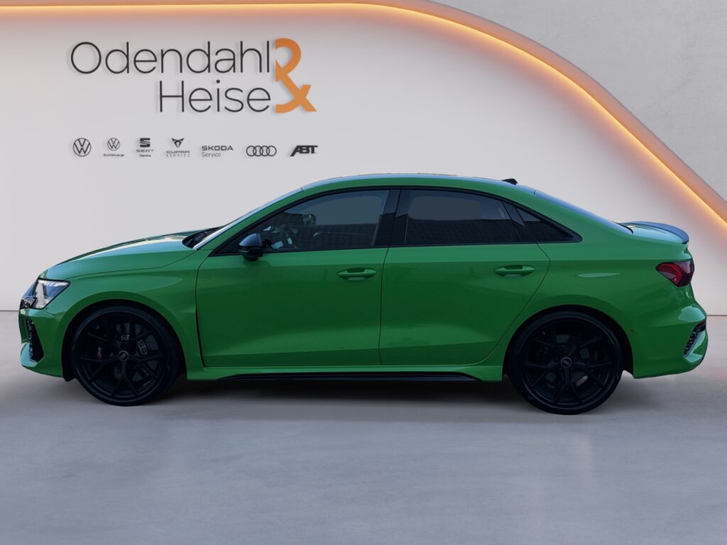 Audi RS3 Exposé-Bild 2