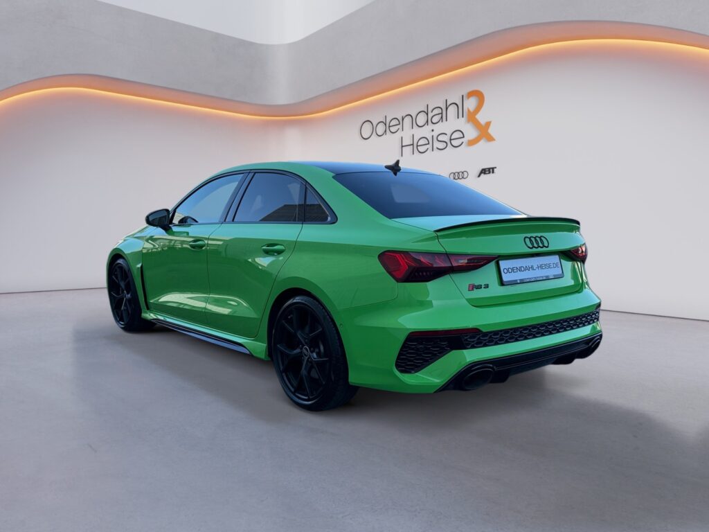 Audi RS3 Exposé-Bild 3