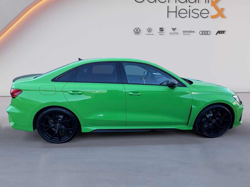 Audi RS3 Exposé-Bild 6