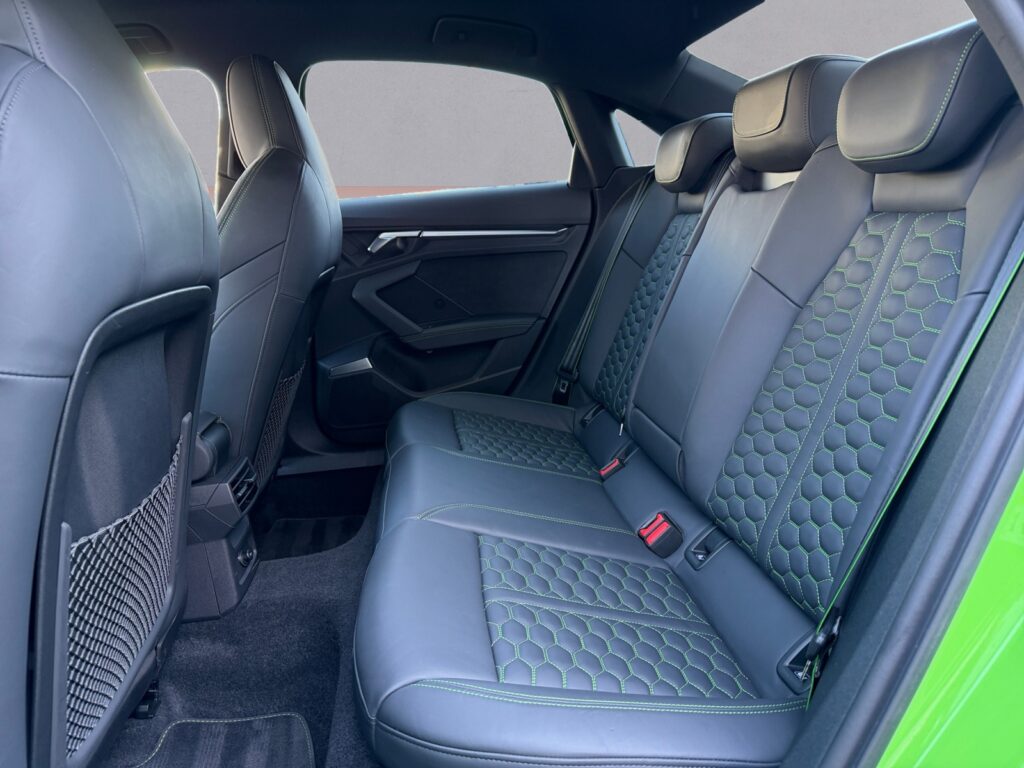 Audi RS3 Exposé-Bild 13