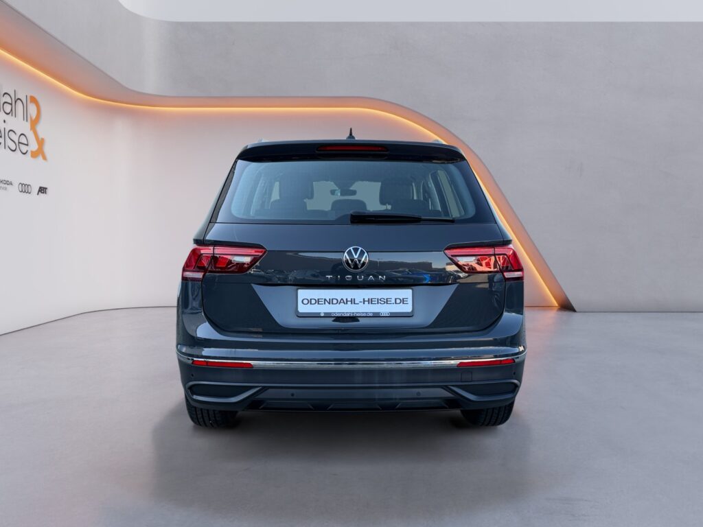 VW Tiguan Exposé-Bild 4