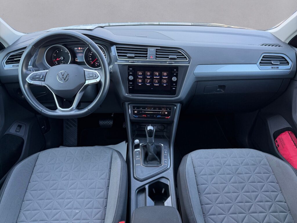 VW Tiguan Exposé-Bild 10