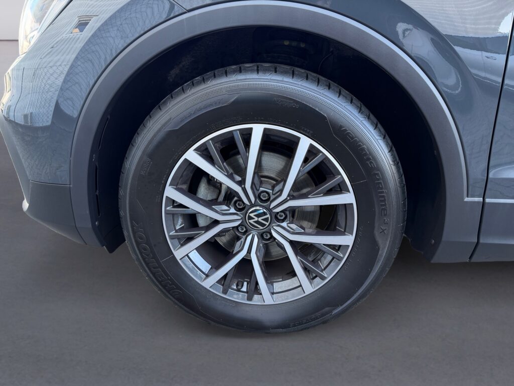 VW Tiguan Exposé-Bild 14