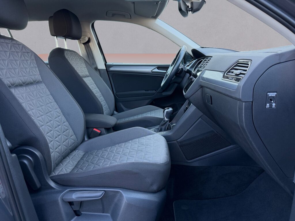 VW Tiguan Exposé-Bild 15