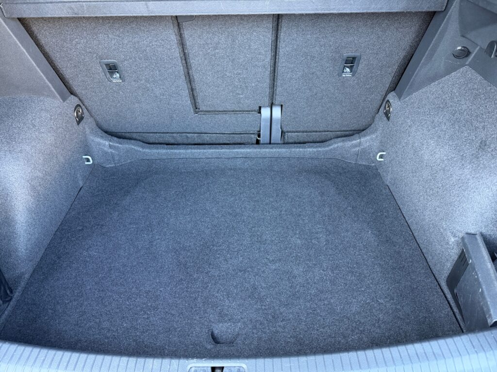 VW Tiguan Exposé-Bild 16