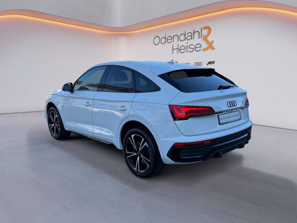 Audi Q5 Exposé-Bild 3