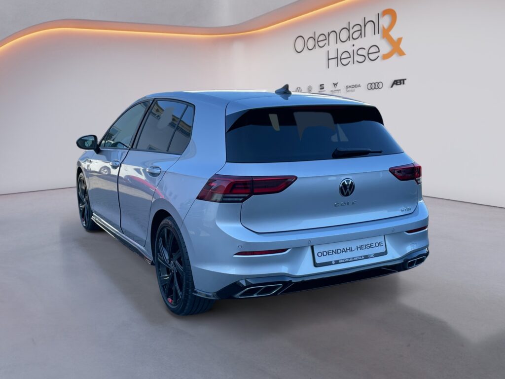 VW Golf Exposé-Bild 3