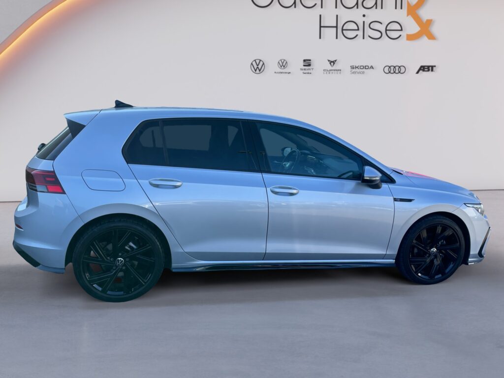 VW Golf Exposé-Bild 6