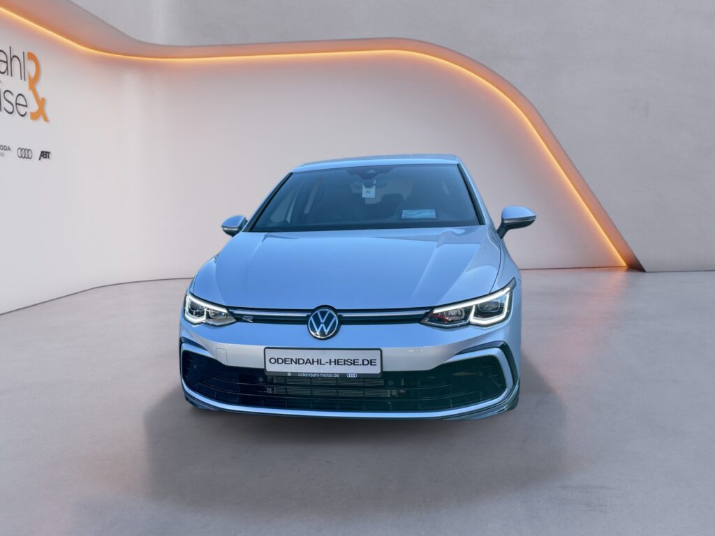 VW Golf Exposé-Bild 8