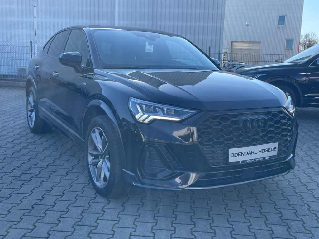 Audi Q3 Exposé-Bild 7