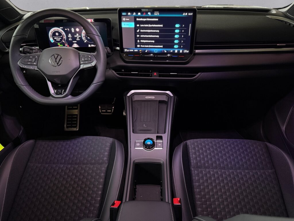 VW T-Roc Exposé-Bild 10