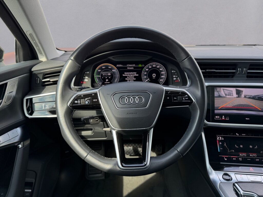 Audi A6 Exposé-Bild 12