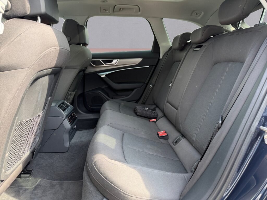 Audi A6 Exposé-Bild 13