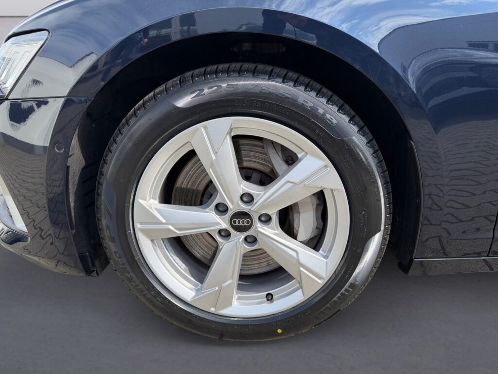 Audi A6 Exposé-Bild 14