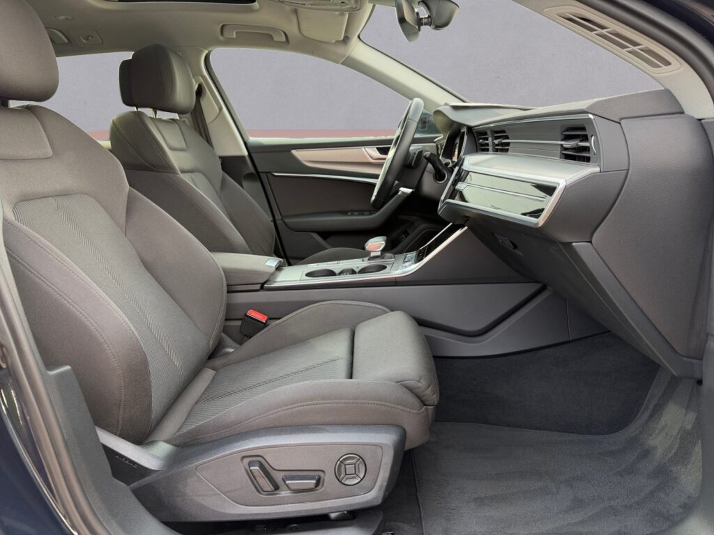 Audi A6 Exposé-Bild 15