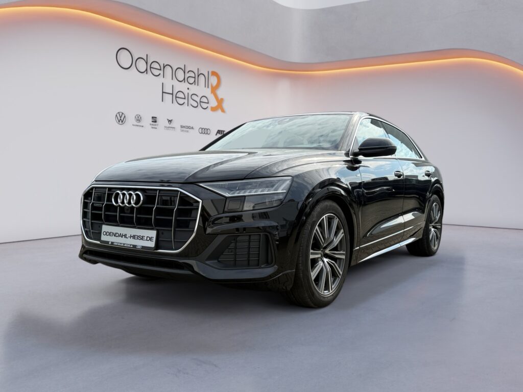 Audi Q8 Exposé-Bild 1