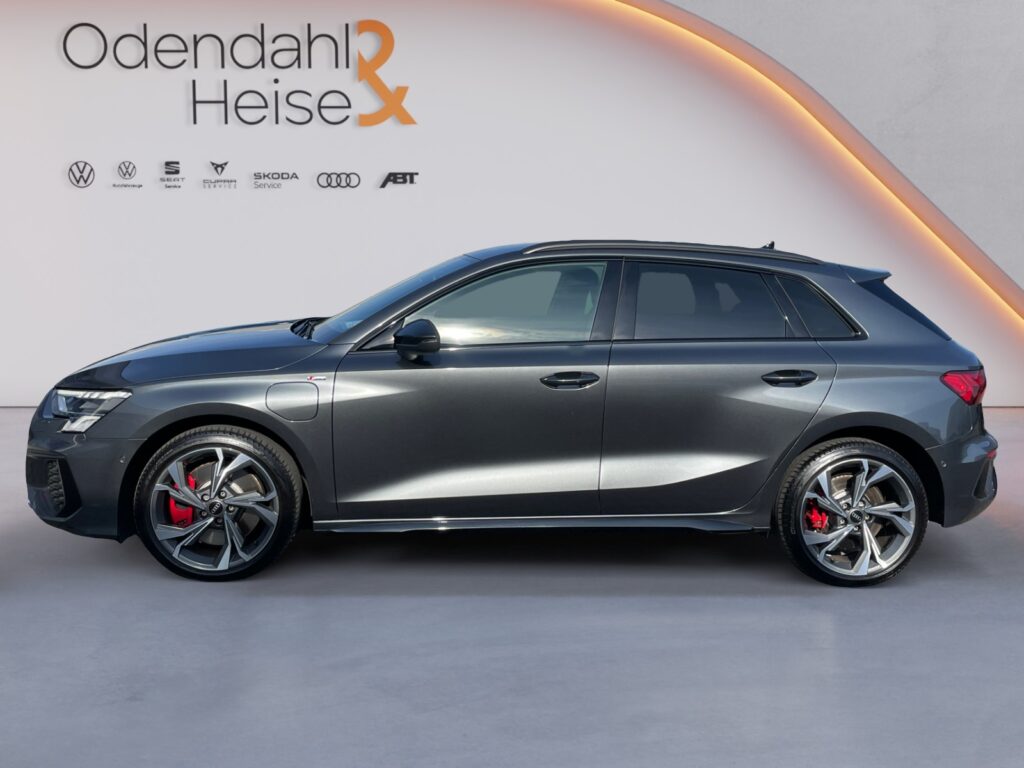 Audi A3 Exposé-Bild 2